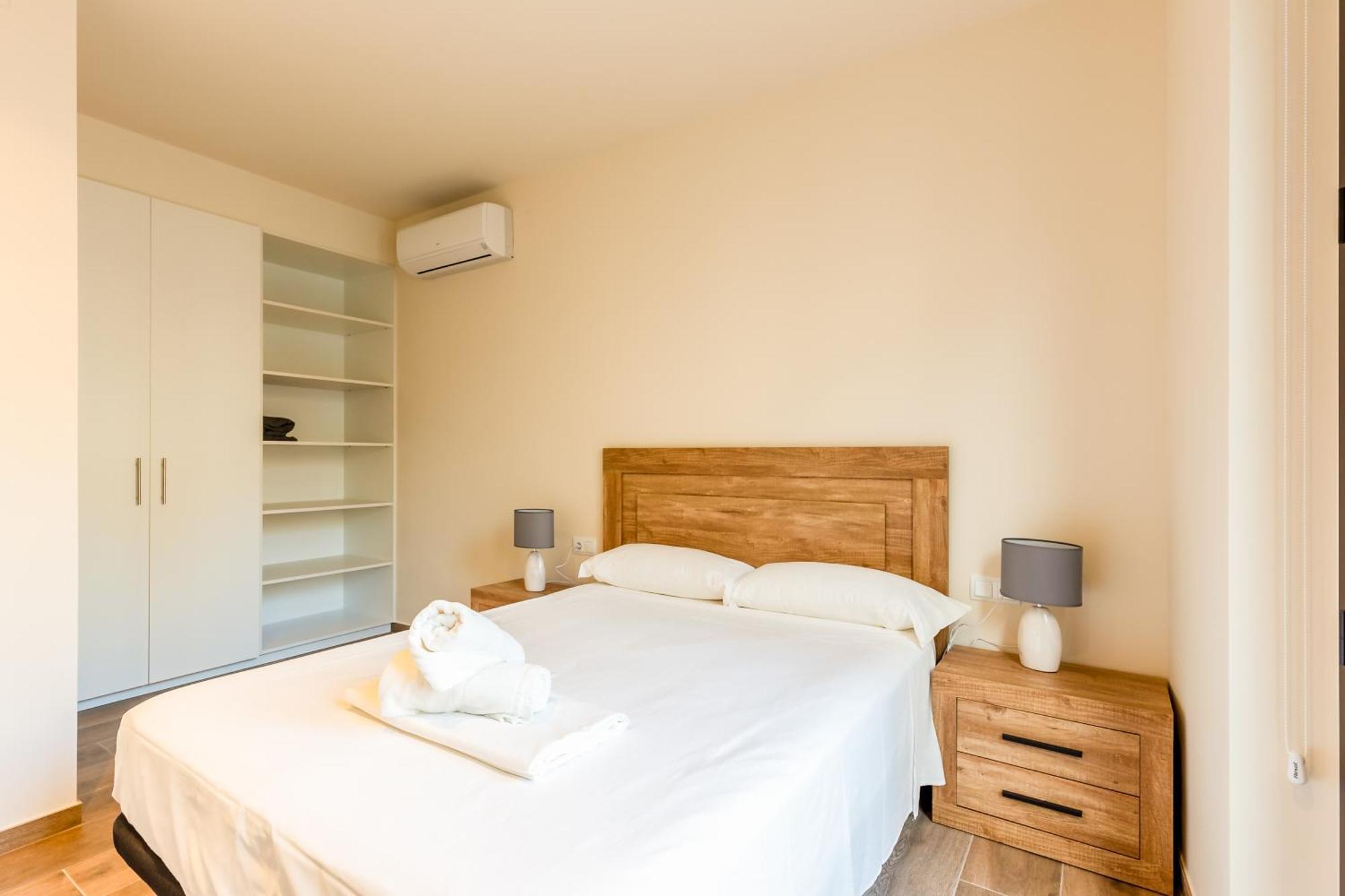 Can Cintet 1 Apartamento En La Plaza De バサルー エクステリア 写真