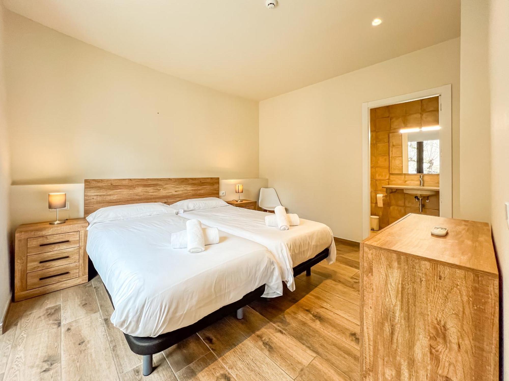 Can Cintet 1 Apartamento En La Plaza De バサルー エクステリア 写真