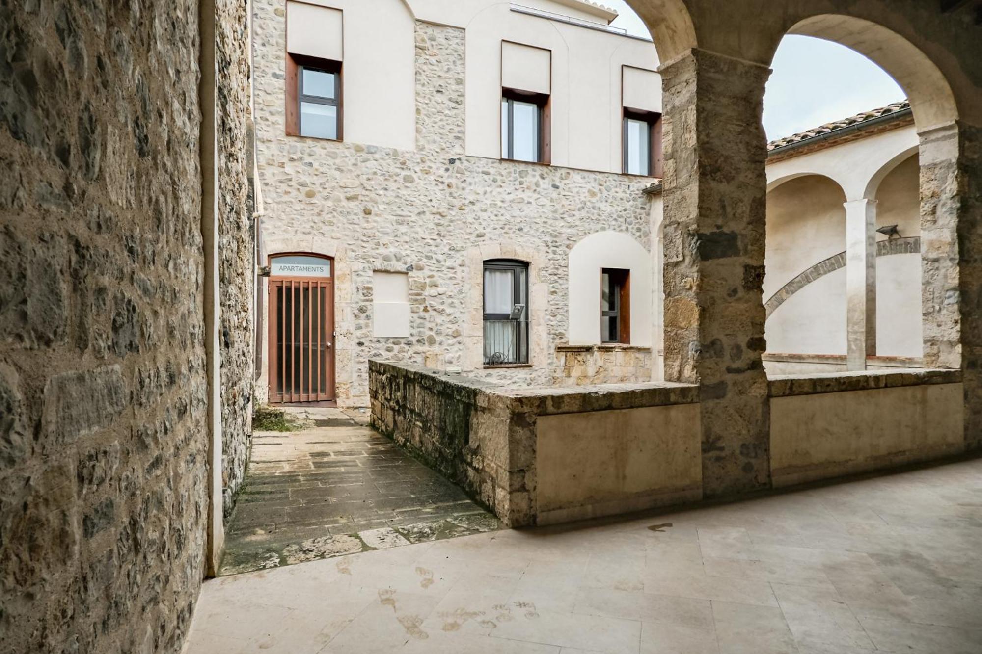 Can Cintet 1 Apartamento En La Plaza De バサルー エクステリア 写真