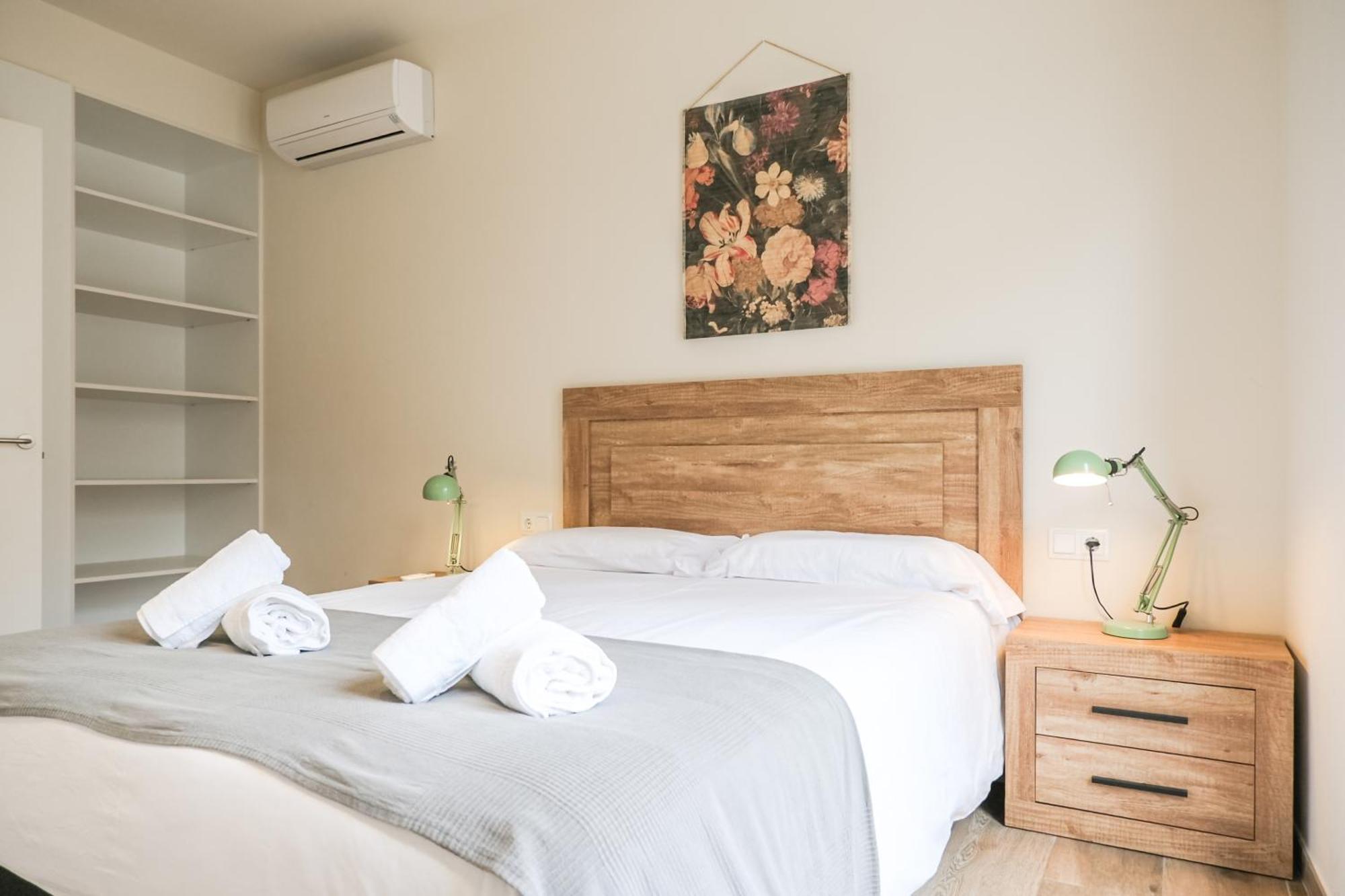 Can Cintet 1 Apartamento En La Plaza De バサルー エクステリア 写真